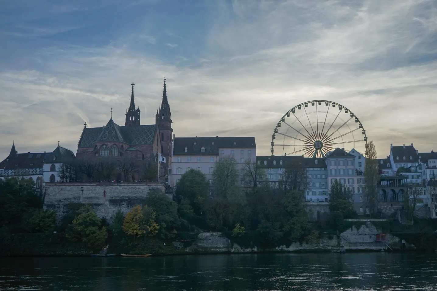 TSR Umzüge Basel beim Basler Münster
